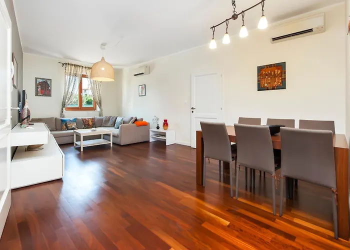 Apartment Villa Bagnole
